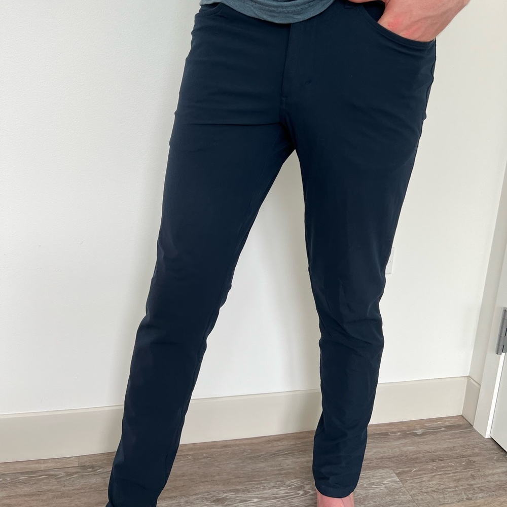 30x32 Lululemon ABC Pants - Skinny